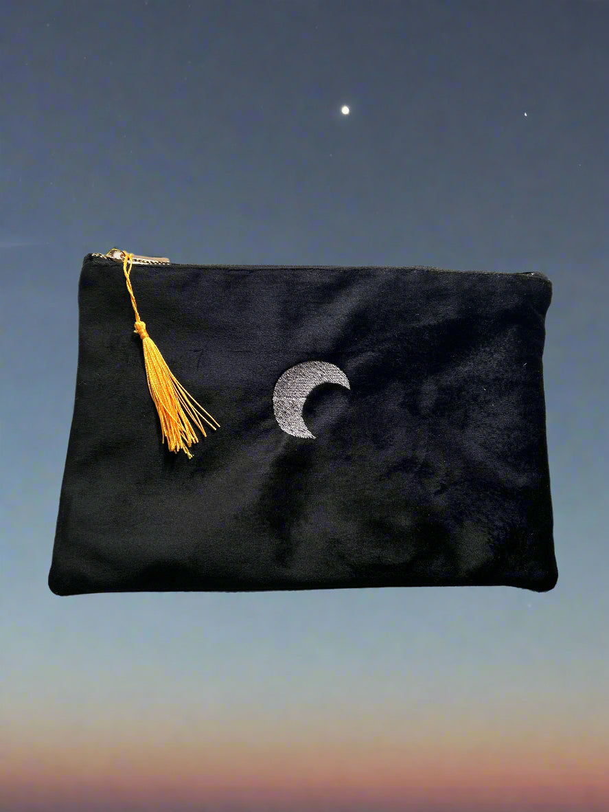 Velvet Pouch with embroidered Sun and Moon π
π