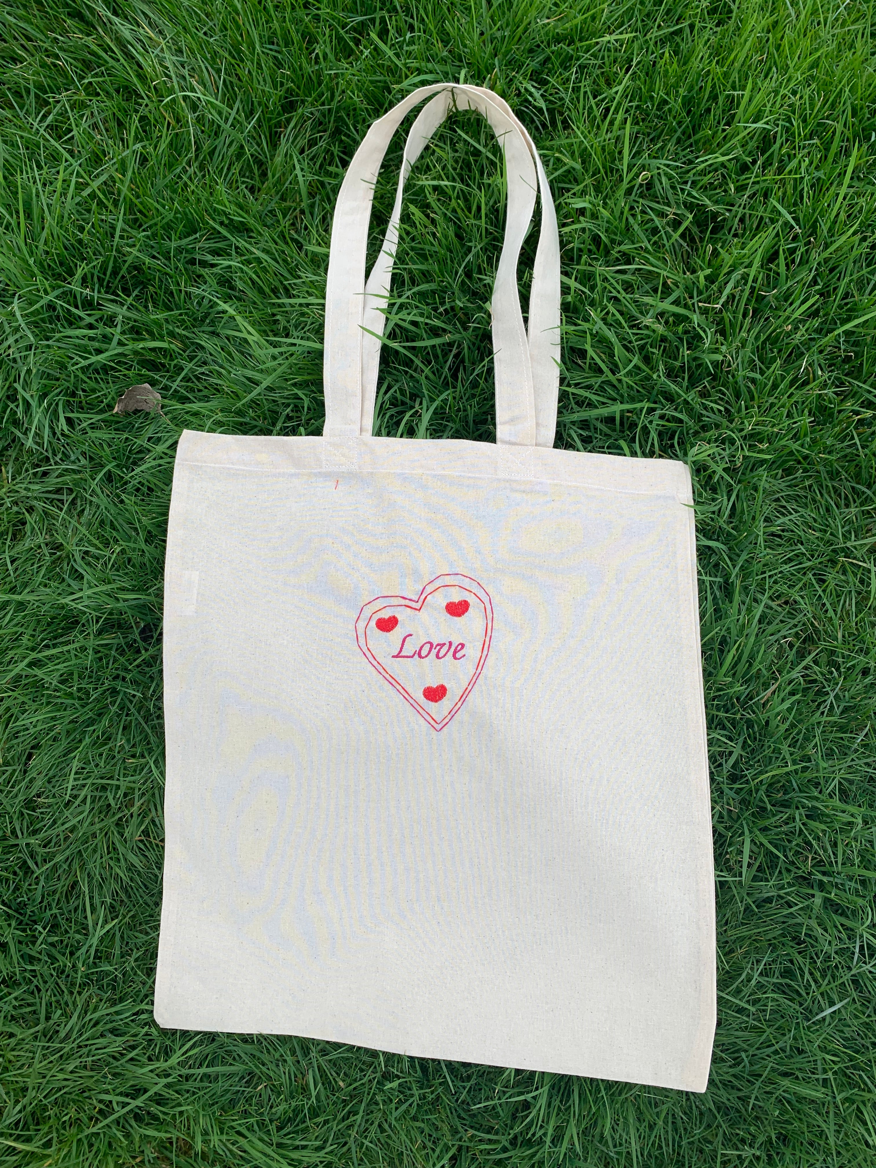 Love tree outlets tote!