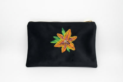 Embroidered Flower Pouch 🌼